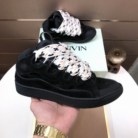 Viral Lace Black Sneakers